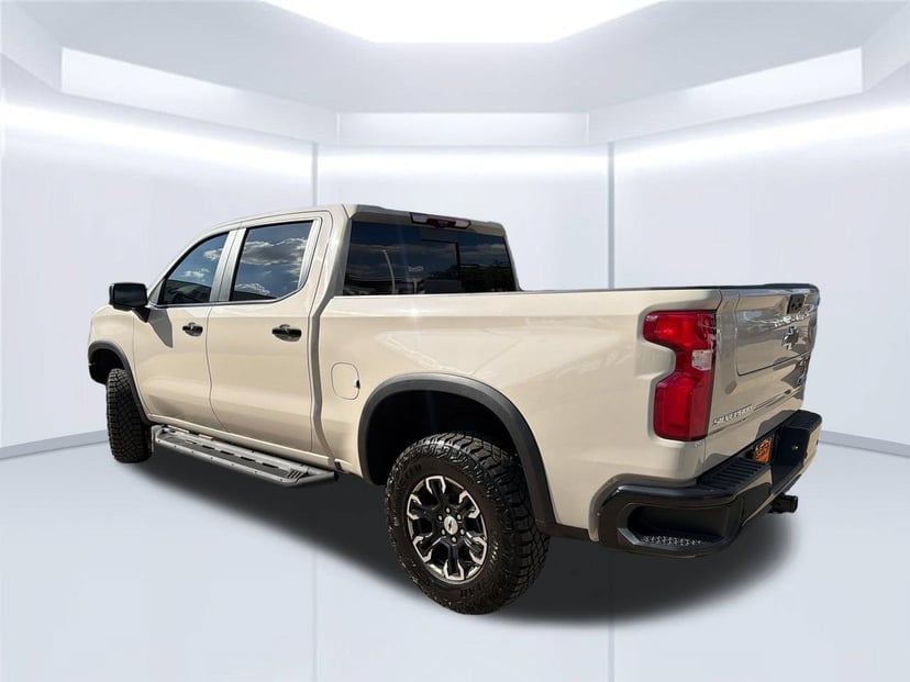 2026 Chevrolet Silverado 1500 - Image 2