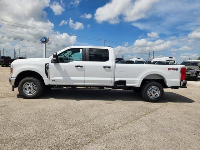 2026 Ford F-250 - Image 2