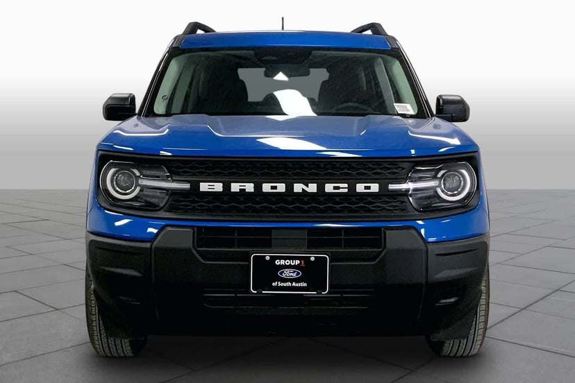 2026 Ford Bronco - Image 3