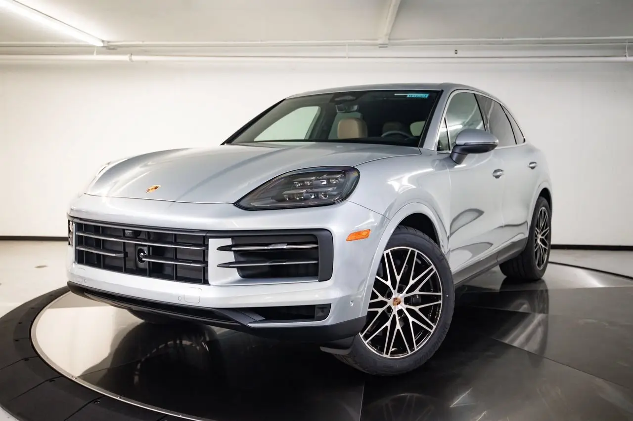 2026 Porsche Cayenne - Image 1
