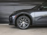 2026 Porsche Macan Electric - Preview 10