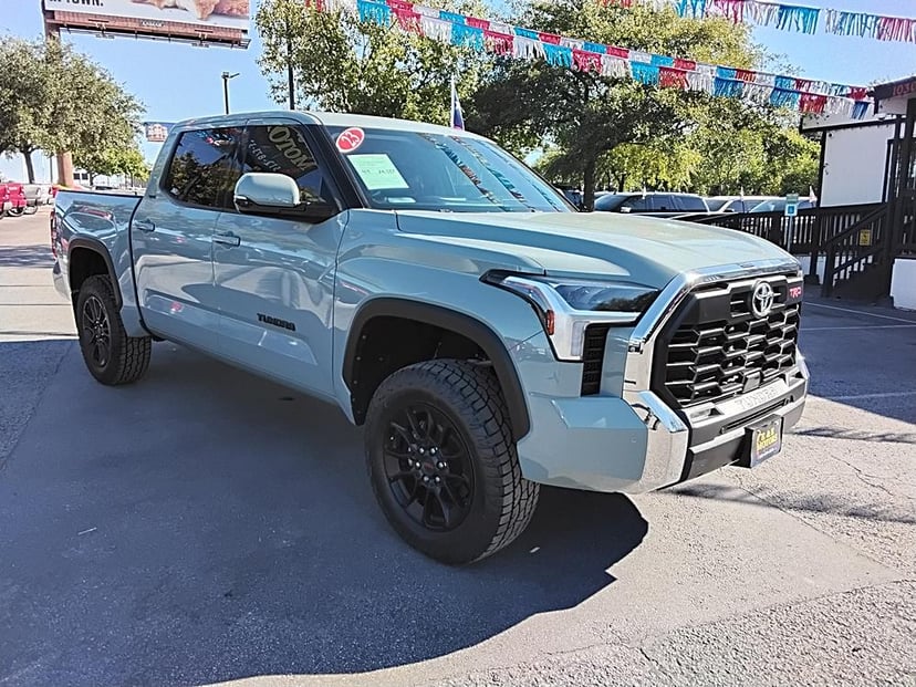 2023 Toyota Tundra - Image 1