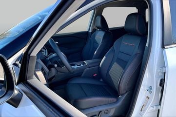 2026 Nissan Rogue - Image 2