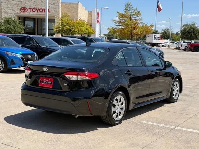 2025 Toyota Corolla - Image 2
