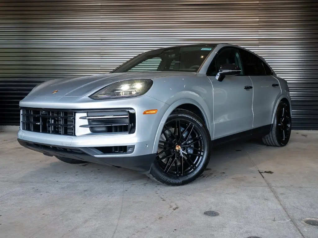 2026 Porsche Cayenne - Image 1
