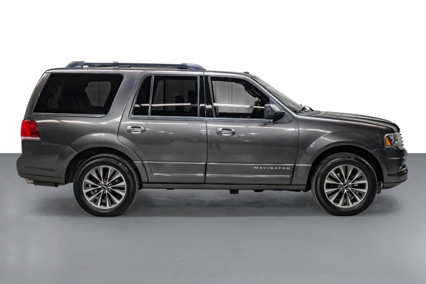 2016 Lincoln Navigator - Image 1