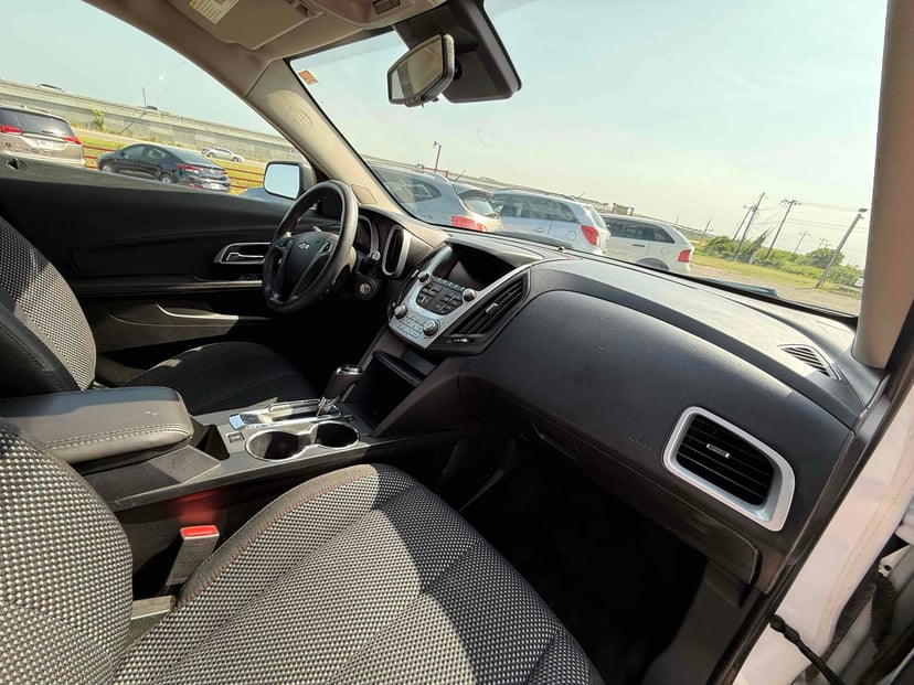 2017 Chevrolet Equinox - Image 3
