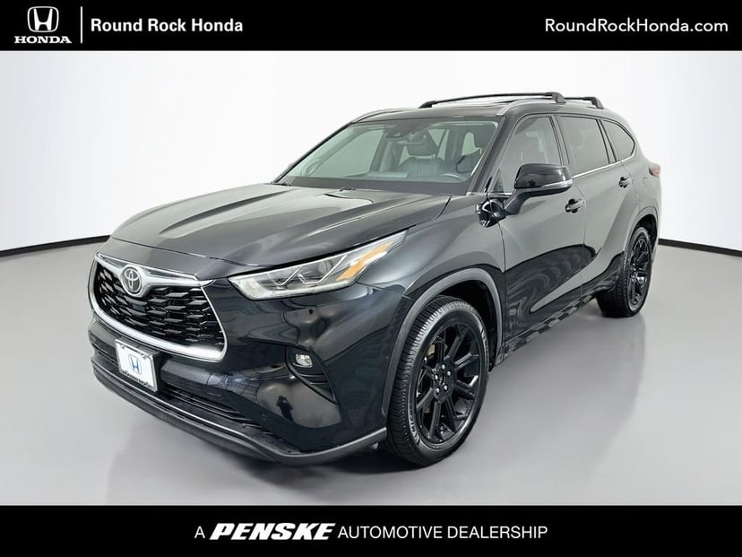2023 Toyota Highlander - Image 1