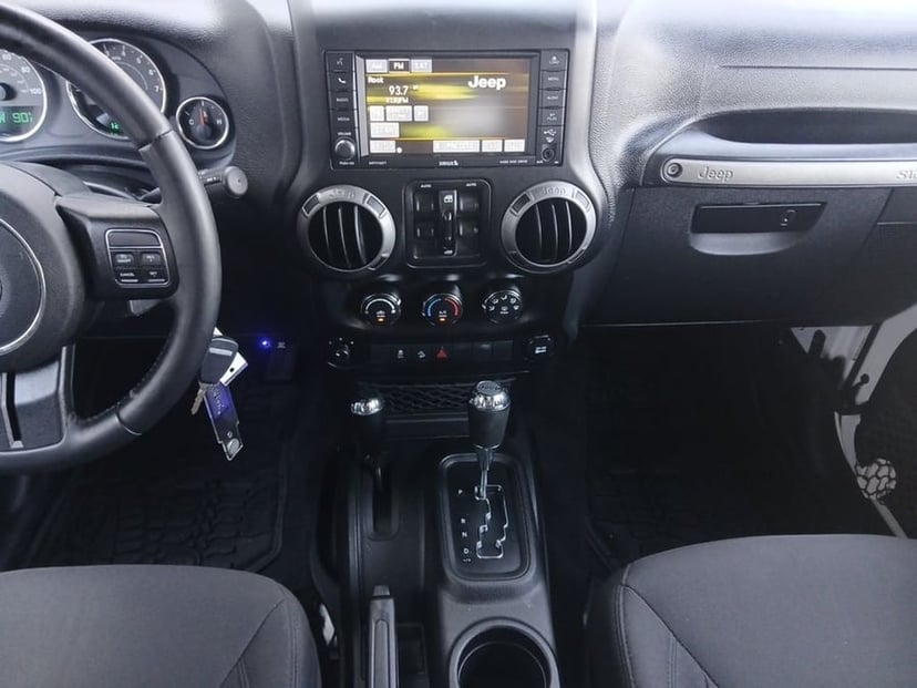 2017 Jeep Wrangler - Image 3