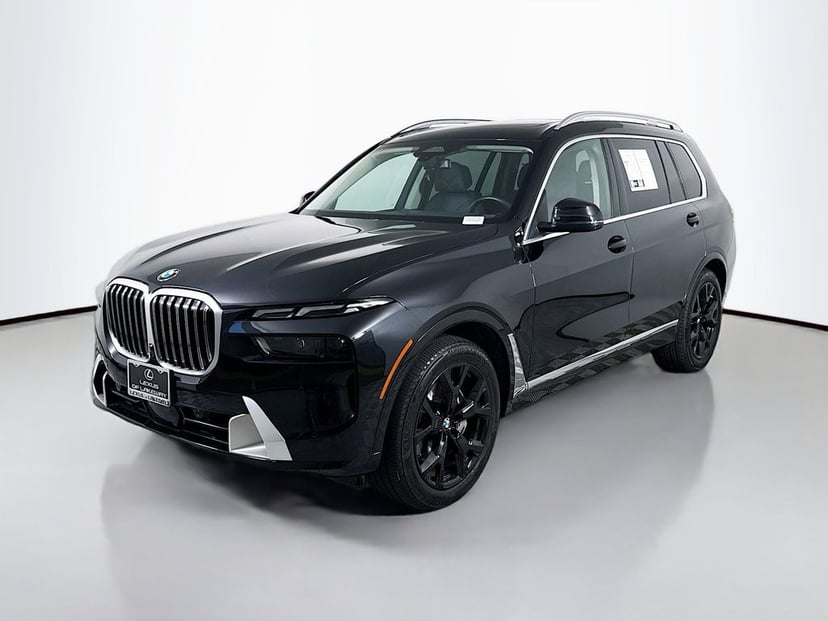 2024 BMW X7 - Image 1