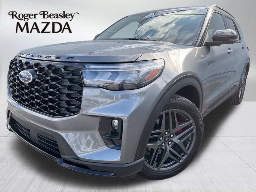 2025 Ford Explorer - Image 2