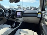 2026 Volvo XC40 - Preview 9