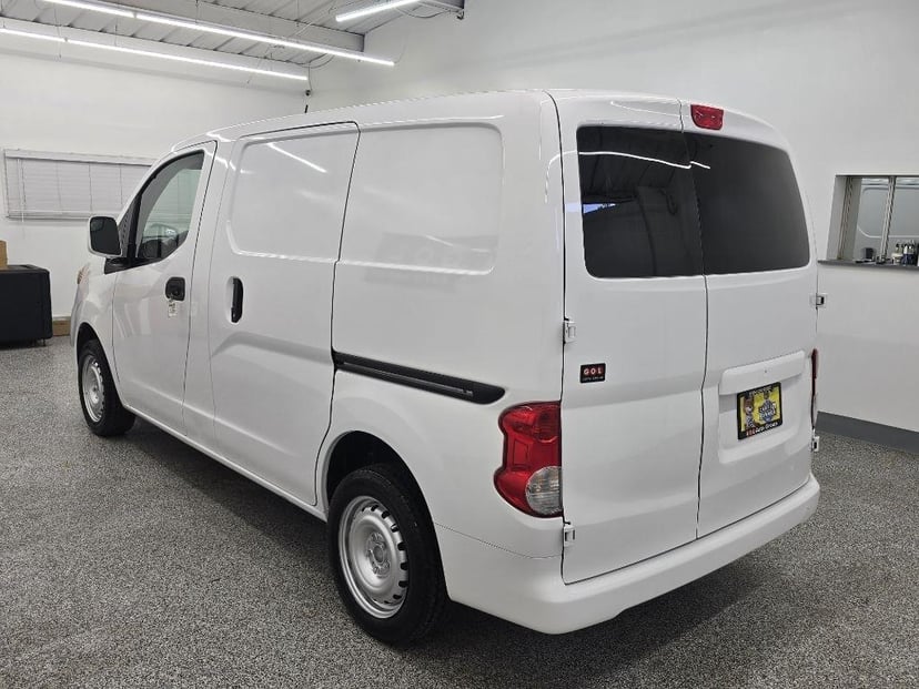 2020 Nissan NV200 SV - Image 2