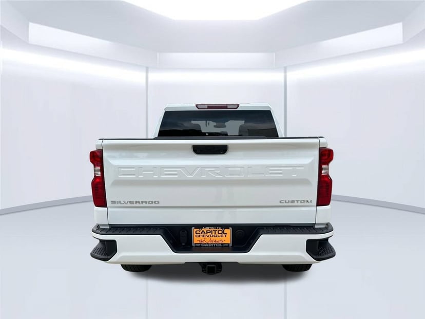 2026 Chevrolet Silverado 1500 - Image 2