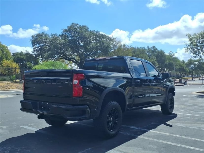 2024 Chevrolet Silverado 1500 - Image 2