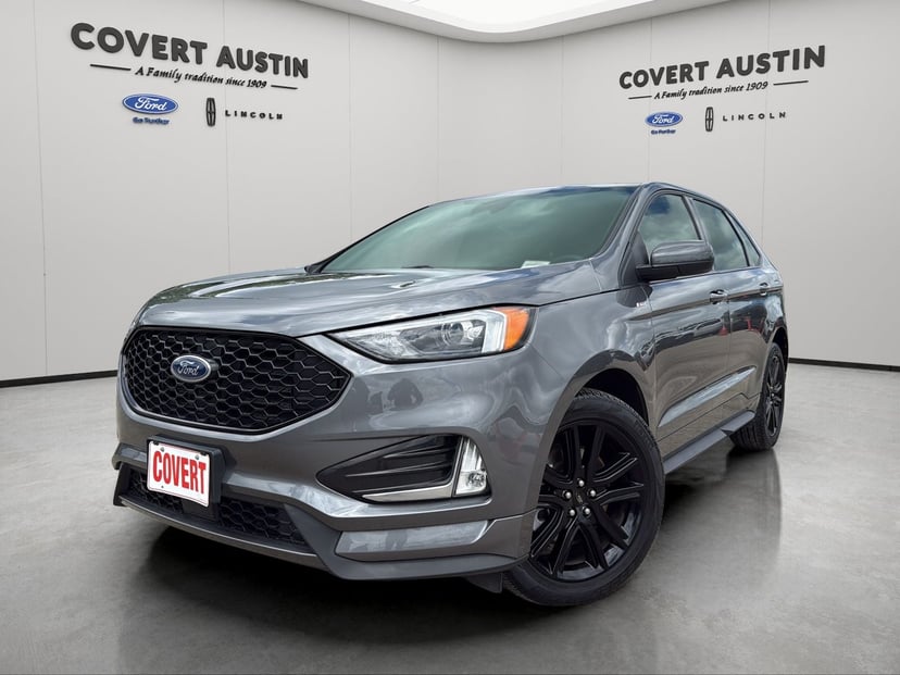 2023 Ford Edge - Image 1