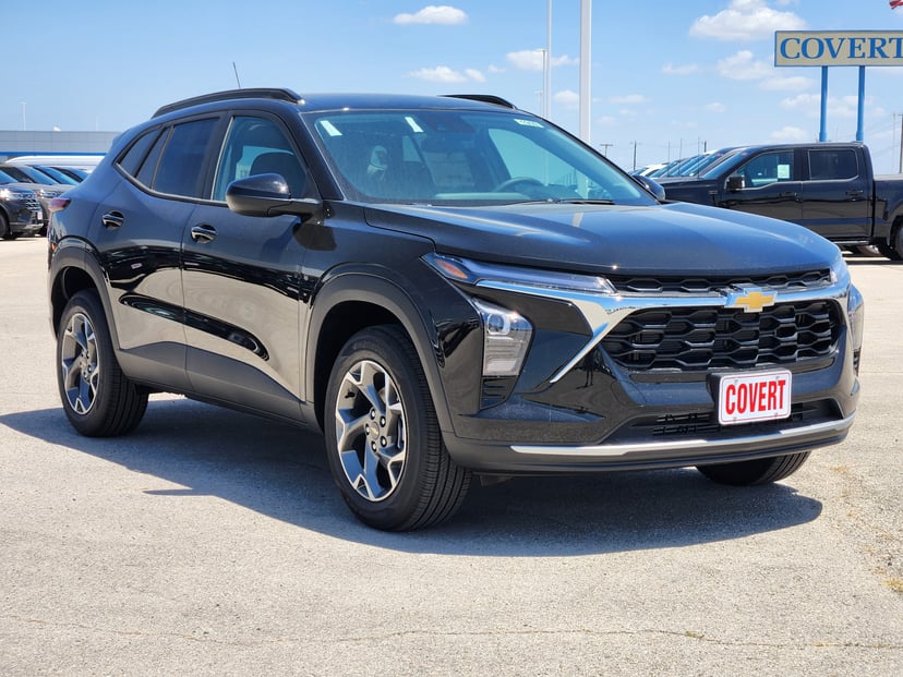 2026 Chevrolet Trax - Image 2