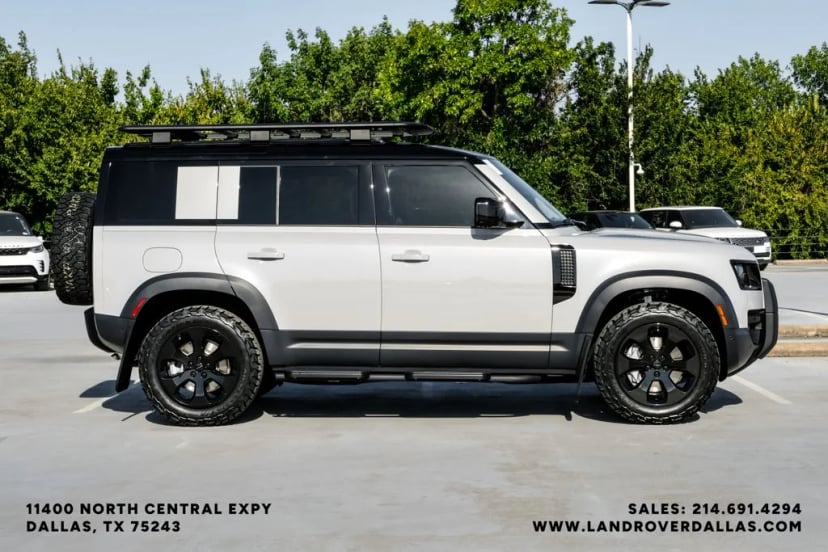 2026 Land Rover Defender - Image 3