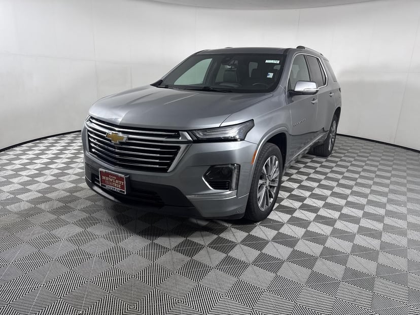 2023 Chevrolet Traverse - Image 1