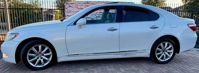 2009 Lexus LS - Image 1