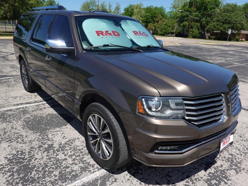 2016 Lincoln Navigator L - Image 1