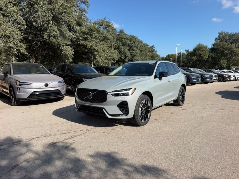 2027 Volvo XC60 - Image 1