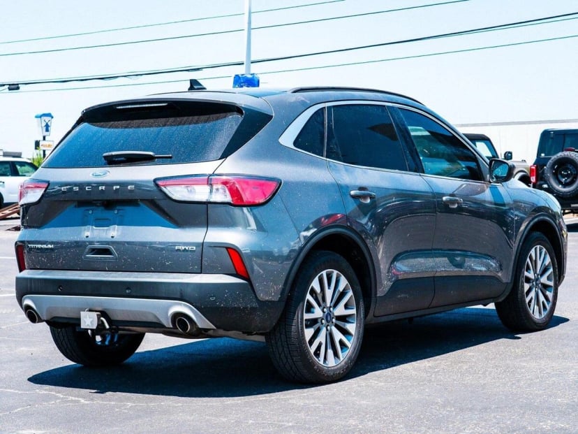 2022 Ford Escape - Image 3