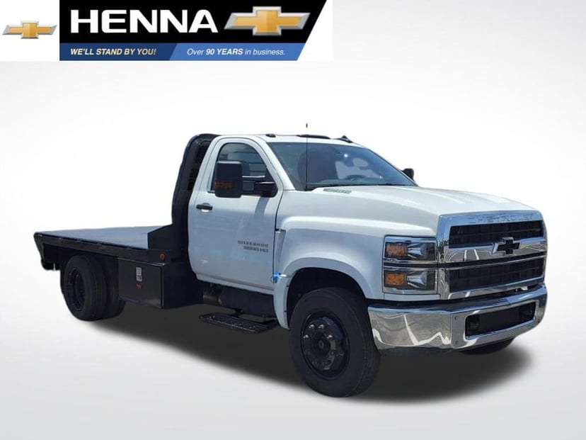 2023 Chevrolet Silverado 5500 HD - Image 1