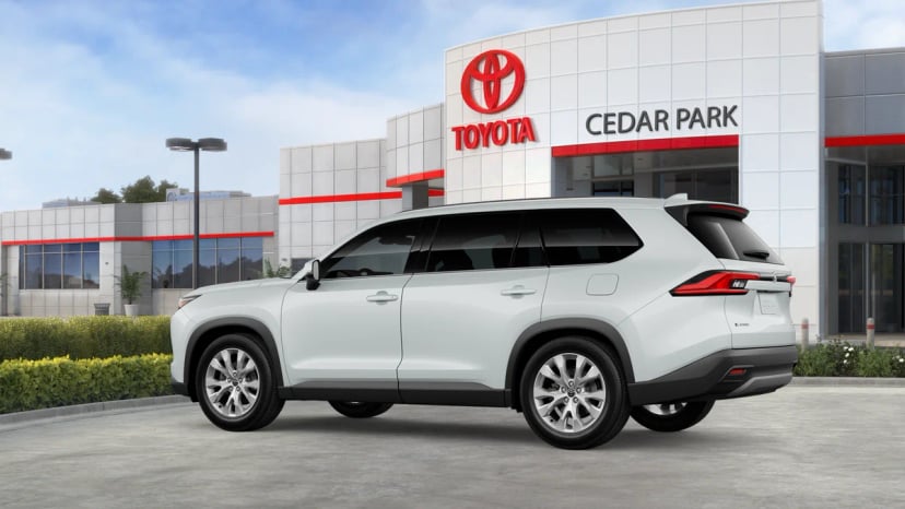 2026 Toyota Grand Highlander - Image 3