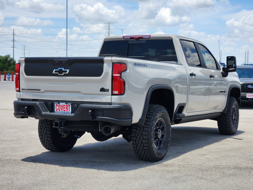 2026 Chevrolet Silverado 2500 HD - Image 3