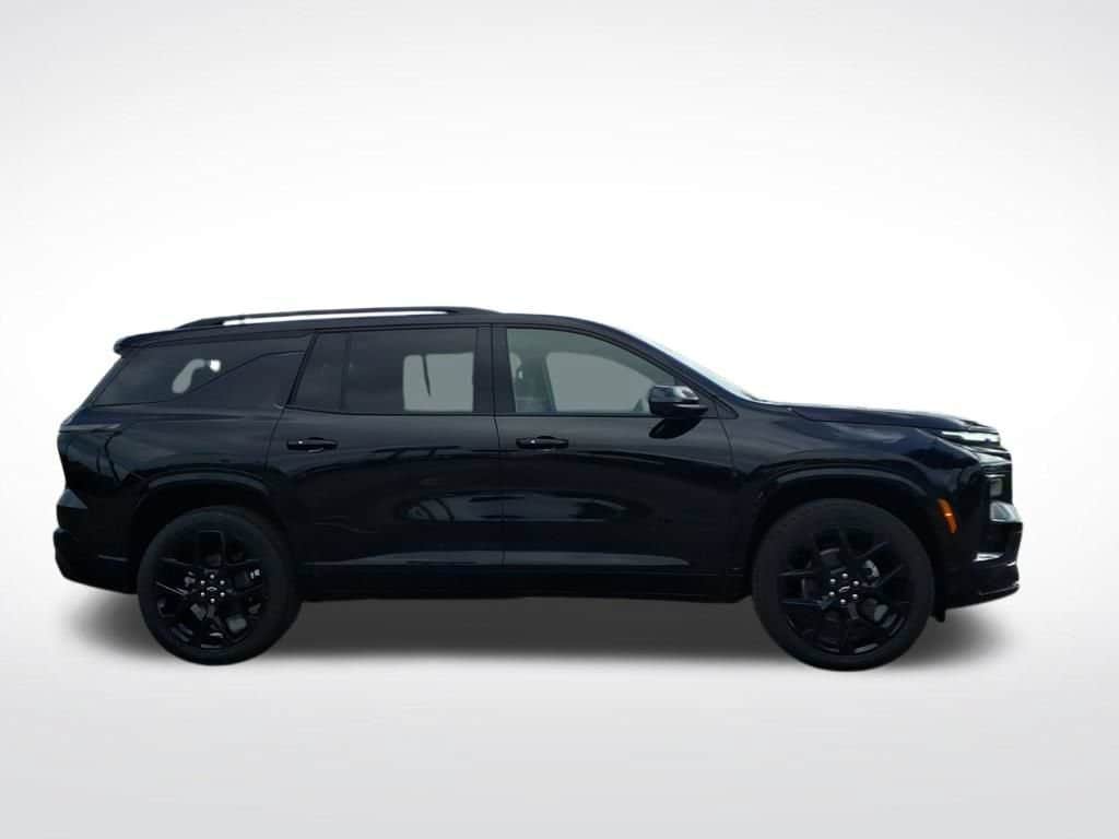 2026 Chevrolet Traverse - Image 1
