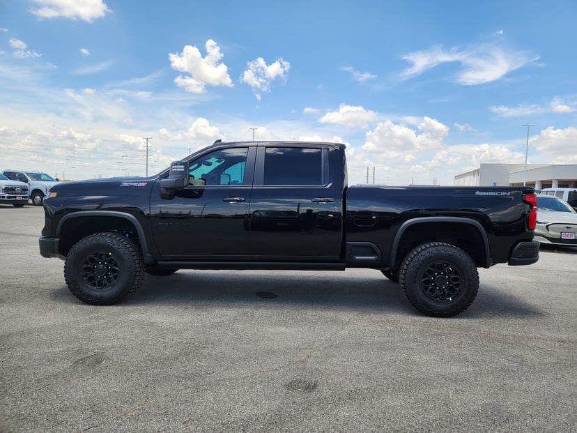 2026 Chevrolet Silverado 2500 HD - Image 2