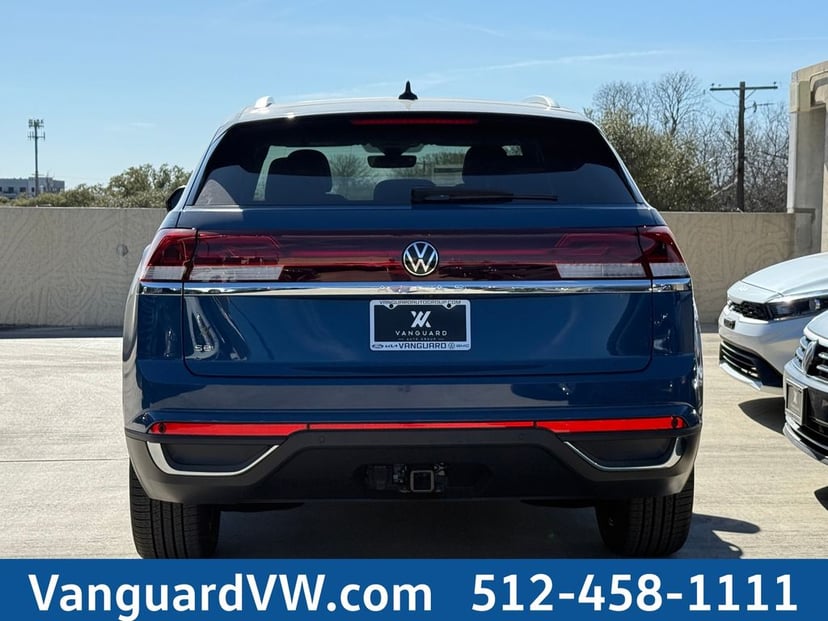 2026 Volkswagen Atlas Cross Sport - Image 2