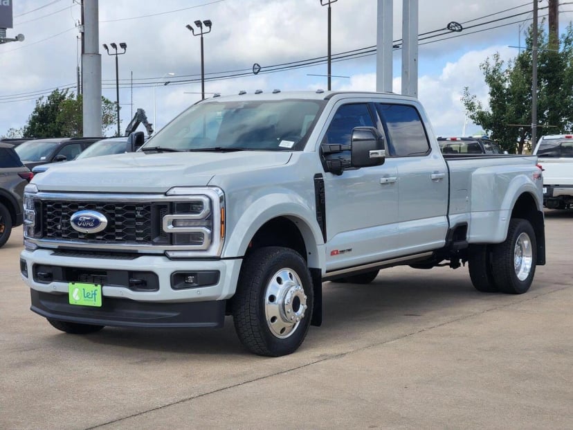 2026 Ford F-450 - Image 1