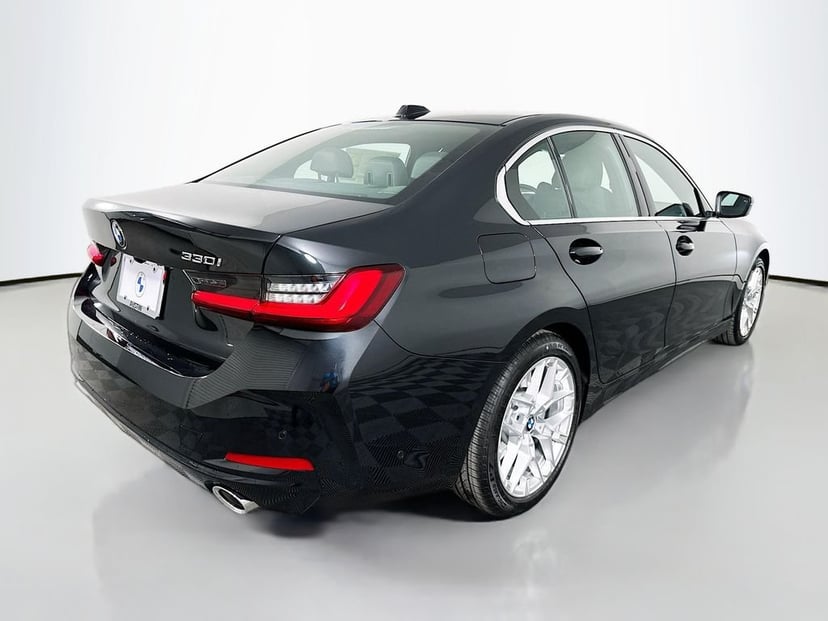 2026 BMW 3 Series - Image 3