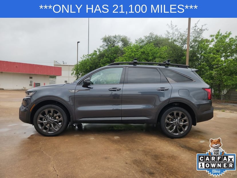 2023 Kia Sorento - Image 2