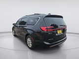 2022 Chrysler Pacifica - Preview 3