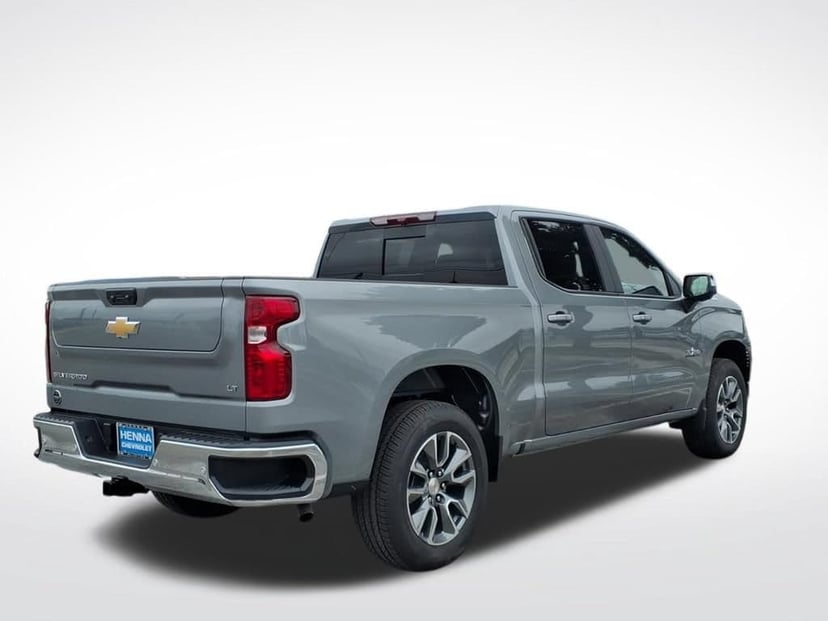 2026 Chevrolet Silverado 1500 - Image 3