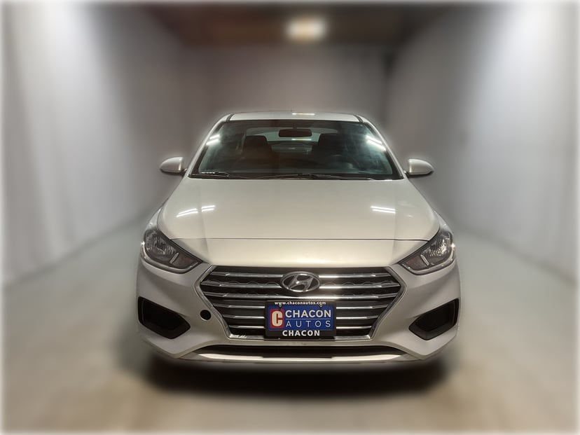 2022 Hyundai accent - Image 3