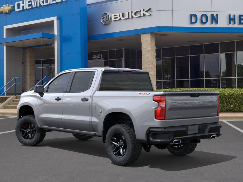 2026 Chevrolet Silverado 1500 - Image 2