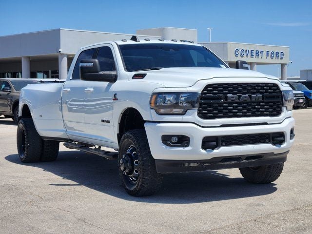 2024 Ram 3500 - Image 2