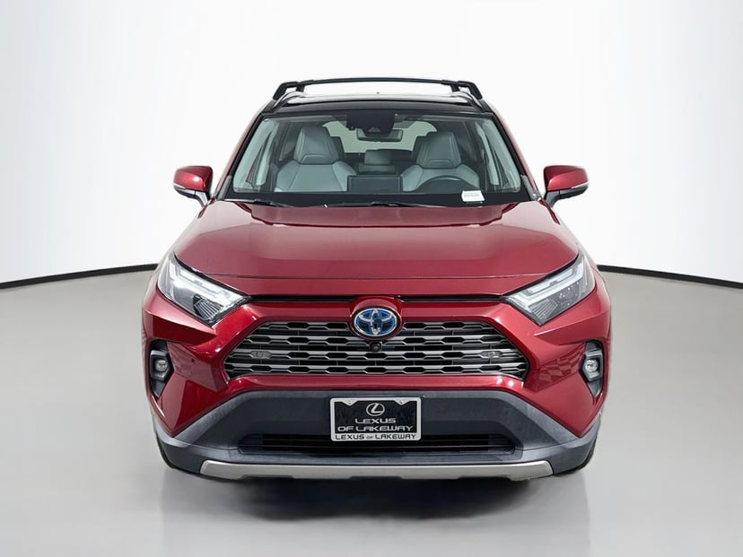 2022 Toyota RAV4 - Image 3