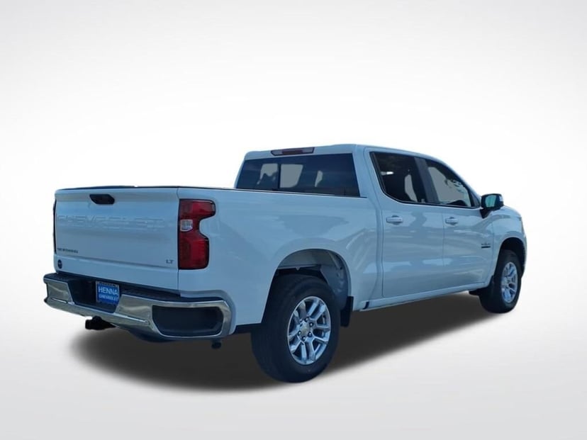 2026 Chevrolet Silverado - Image 3