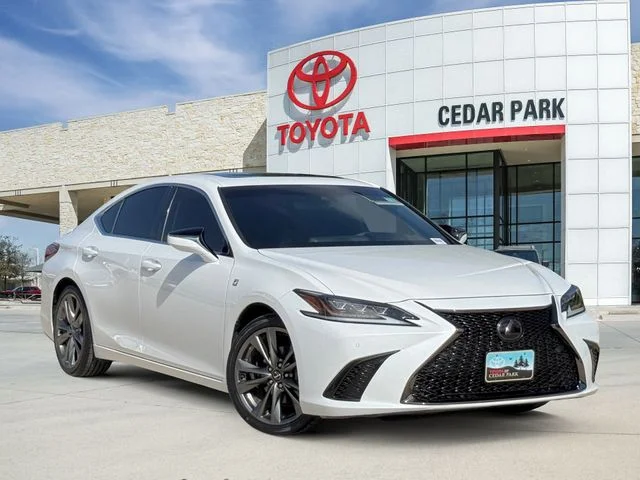 2020 Lexus ES - Image 1