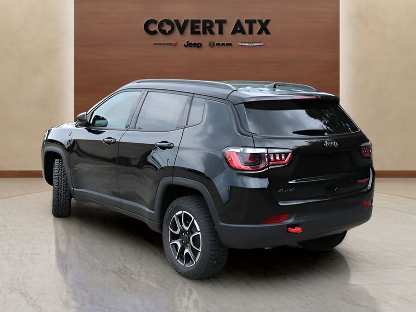 2026 Jeep Compass - Image 3