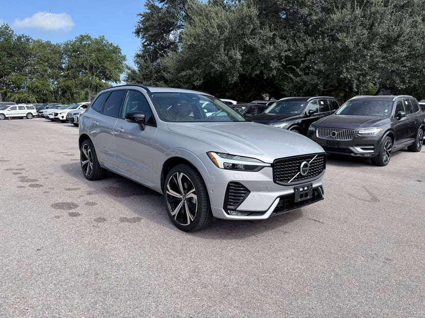 2024 Volvo XC60 - Image 3