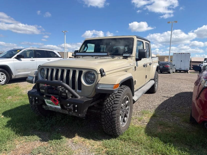 2020 Jeep Gladiator - Image 1