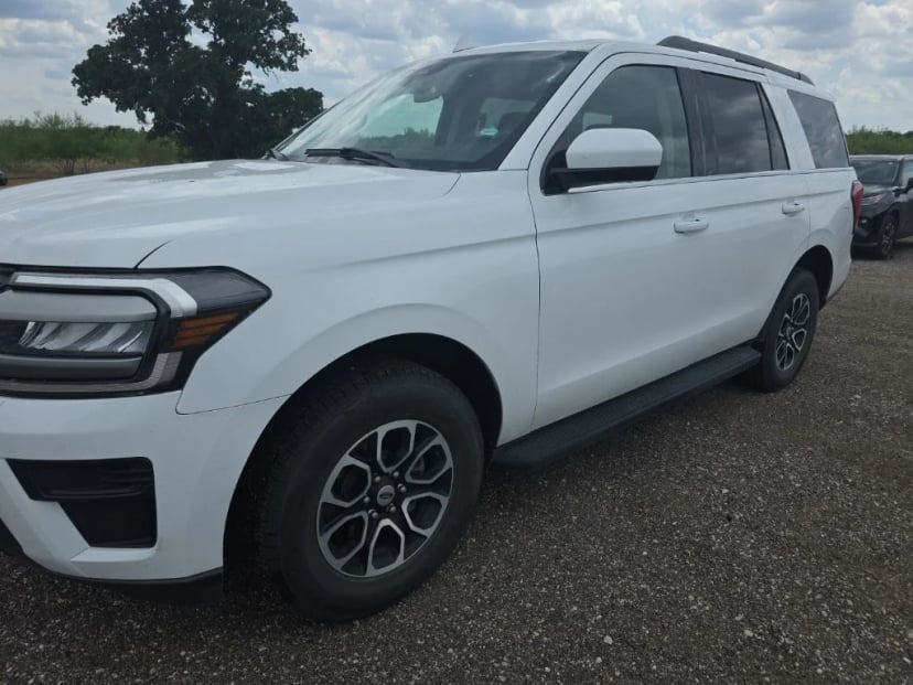 2024 Ford Expedition - Image 1