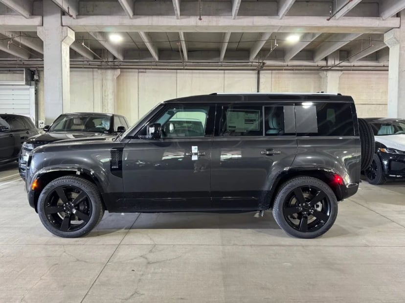 2026 Land Rover Defender - Image 3