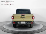 2026 Jeep Gladiator - Preview 16